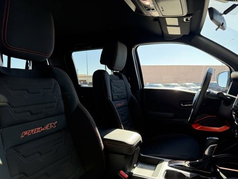 Used 2024 Nissan Frontier PRO-4X w/ Off-Road Protection Package image 39