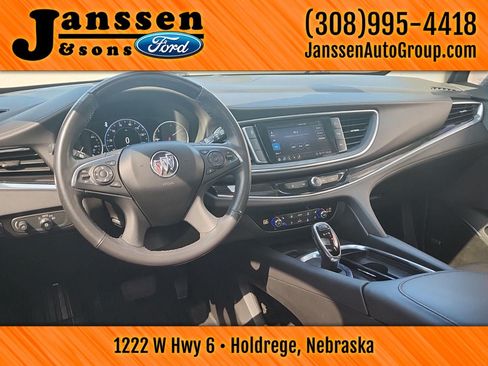 Used 2021 Buick Enclave Avenir FWD image 21