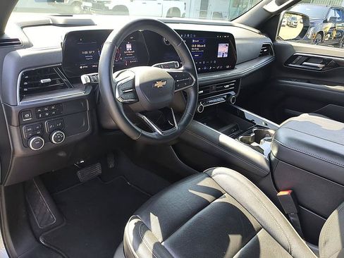 Certified 2025 Chevrolet Tahoe Premier AWD/4WD image 16