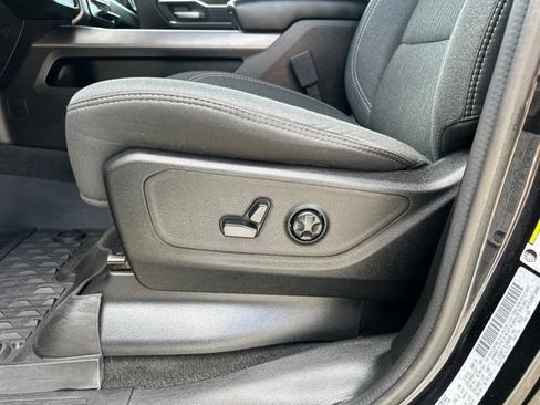 Used 2020 RAM 1500 Big Horn RWD image 11