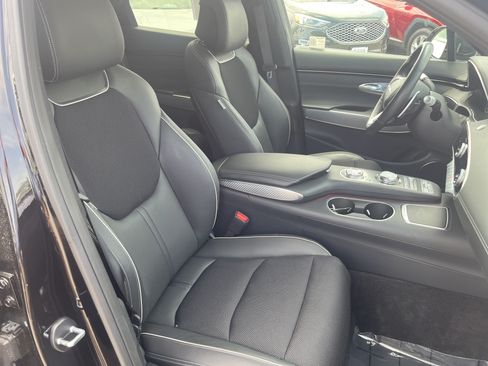 Used 2025 Genesis GV70 3.5T Sport AWD/4WD image 20