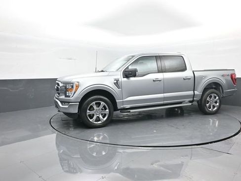 Certified 2022 Ford F150 XLT w/ Equipment Group 302A High image 4