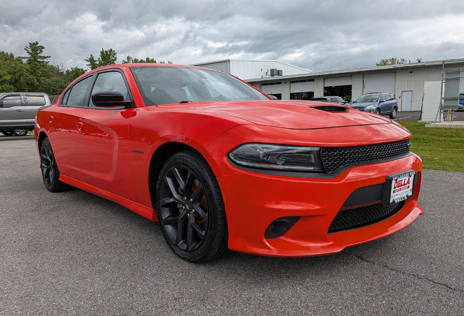 Used 2022 Dodge Charger R/T w/ Blacktop Package RWD image 4