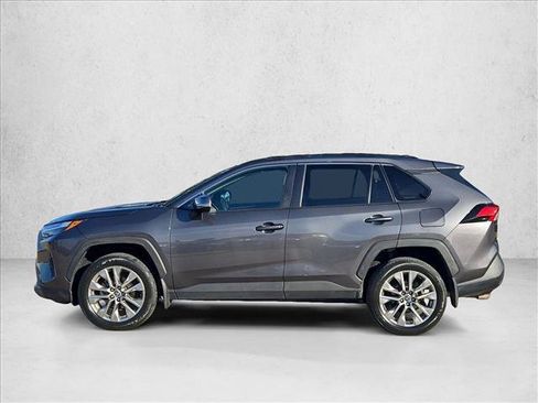 Used 2023 Toyota RAV4 XLE Premium FWD image 7