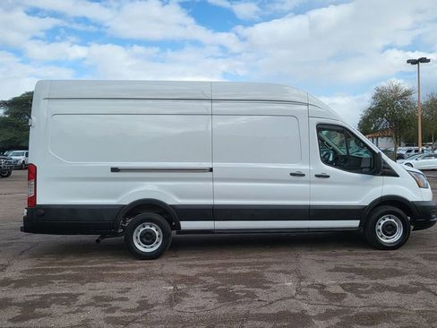 Used 2024 Ford Transit 250 148 High Roof Extended image 10