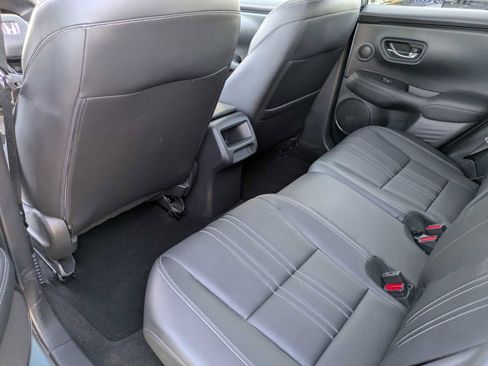 Certified 2024 Honda HR-V EX-L image 17