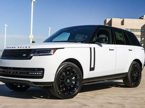 New 2025 Land Rover Range Rover SE image 1