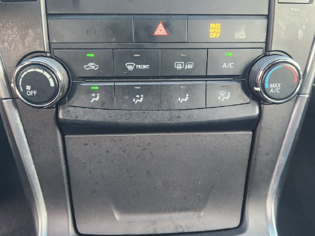 Used 2016 Toyota Camry SE FWD image 20