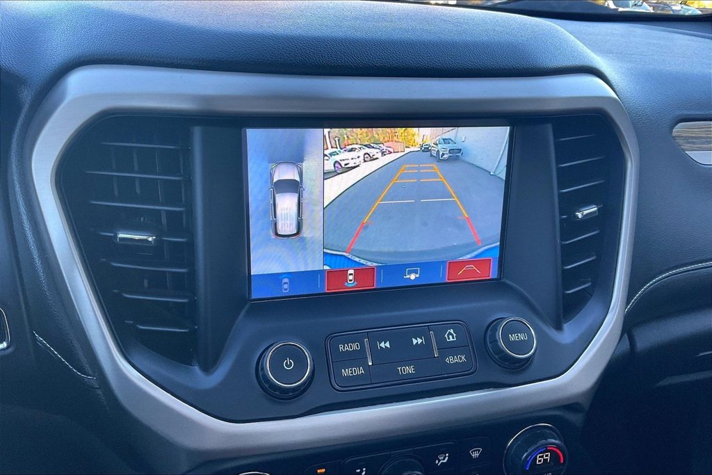Used 2019 GMC Acadia Denali w/ Technology Package AWD/4WD image 15
