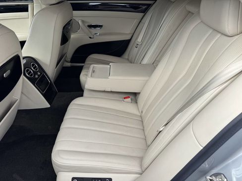 Used 2015 Bentley Flying Spur V8 AWD/4WD image 19