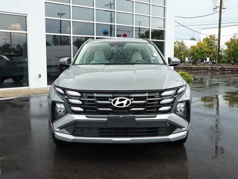 Used 2025 Hyundai Tucson SEL FWD image 2