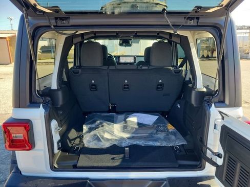 New 2026 Jeep Wrangler Willys AWD/4WD image 7