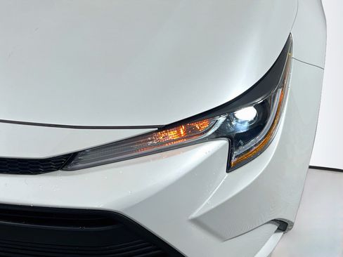 Used 2026 Toyota Corolla LE FWD image 12