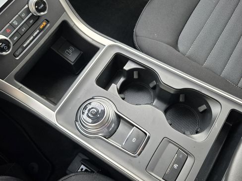 Used 2024 Ford Edge SE w/ Black Appearance Package image 15