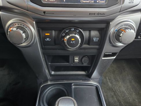 Used 2018 Toyota 4Runner SR5 RWD image 30
