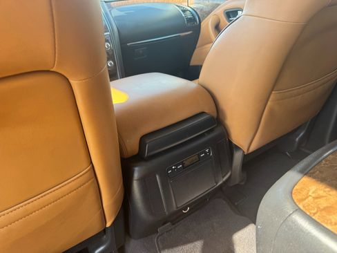 Used 2017 INFINITI QX80 Signature Edition RWD image 18