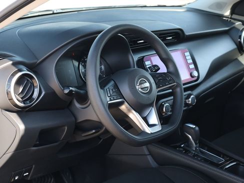 Used 2024 Nissan Kicks SV FWD image 12