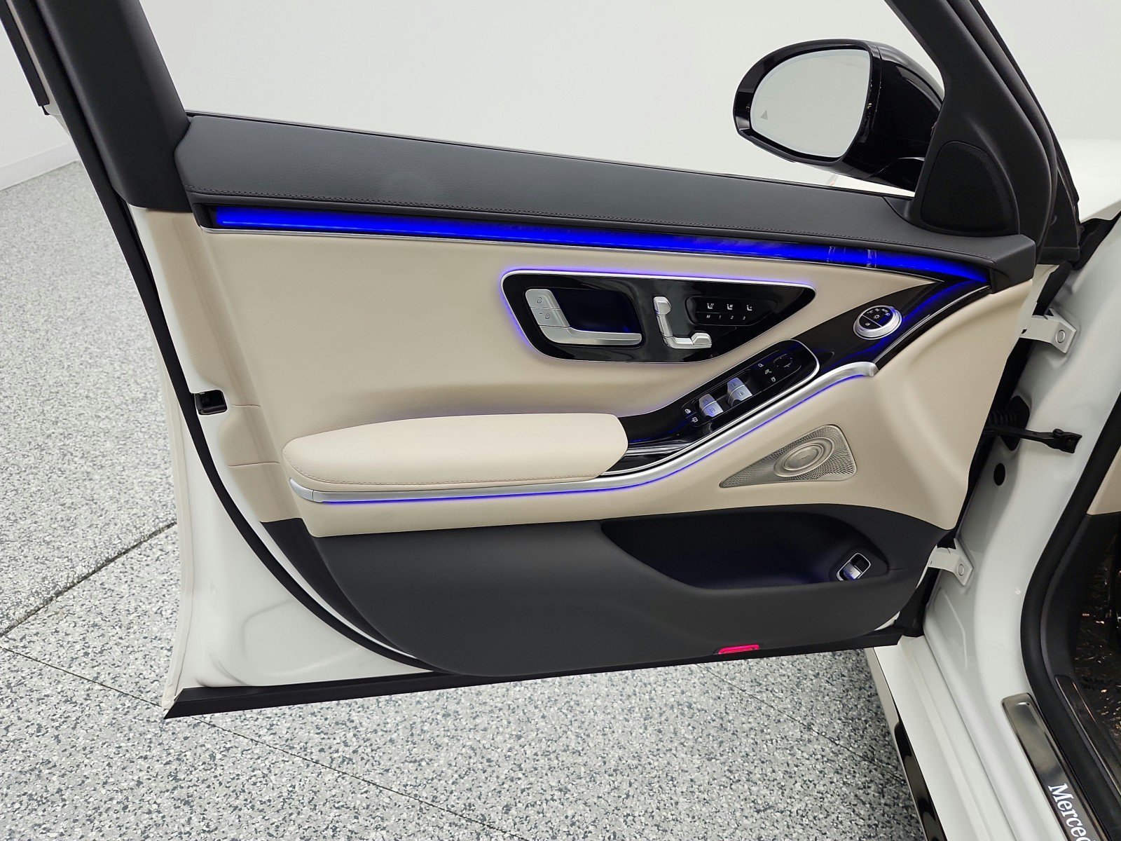 Used 2023 Mercedes-Benz S 500 4MATIC image 15
