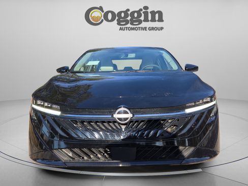 New 2026 Nissan Sentra SL w/ Floor Mat Package image 9