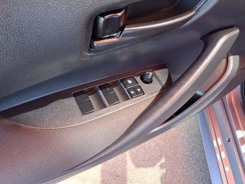 Used 2024 Toyota Corolla LE FWD image 15