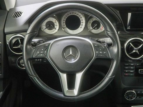 Used 2015 Mercedes-Benz GLK 350 4MATIC image 22