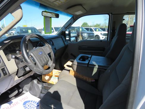 Used 2009 Ford F350 4x4 SuperCab Super Duty image 9