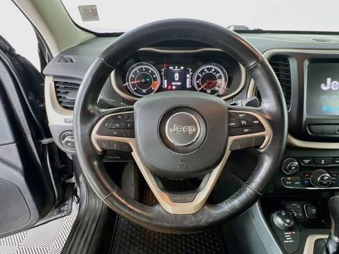 Used 2014 Jeep Cherokee Latitude w/ Comfort/Convenience Group AWD/4WD image 12