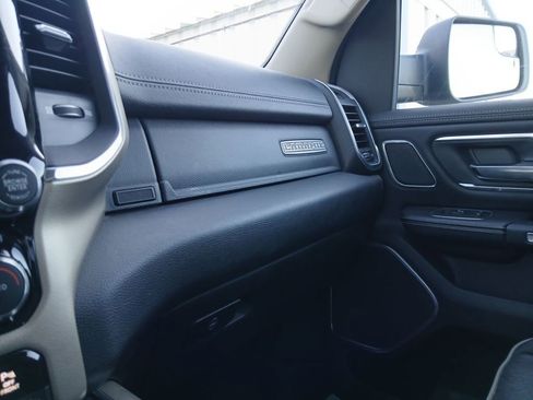 Used 2019 RAM 1500 Laramie image 24