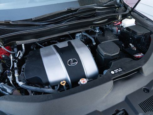 Used 2022 Lexus RX 350 FWD w/ Premium Package image 9