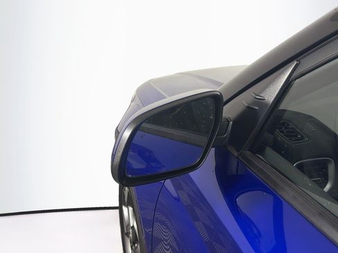 Used 2025 Hyundai Venue SEL FWD image 16