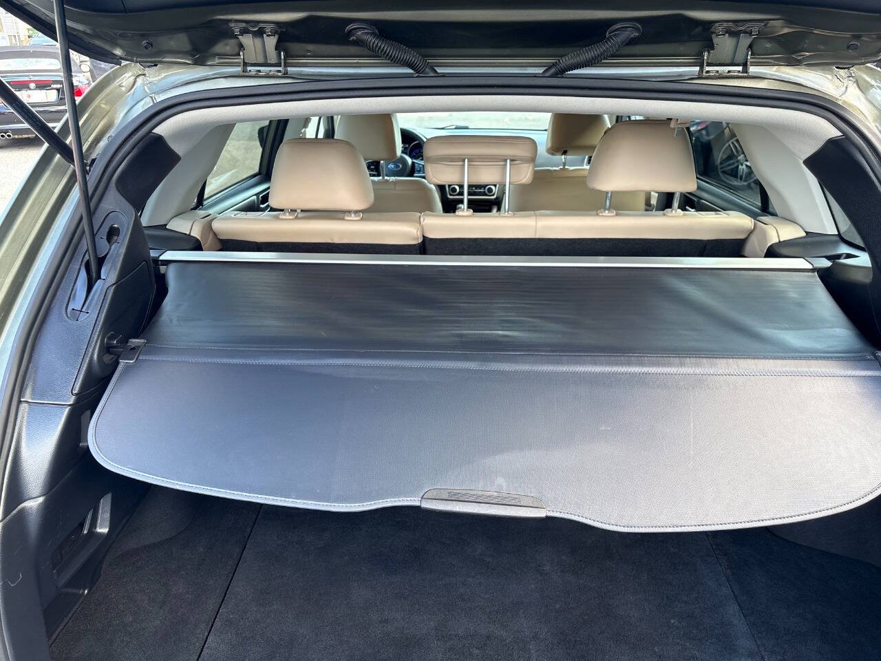 Used 2018 Subaru Outback 2.5i Limited AWD/4WD image 13