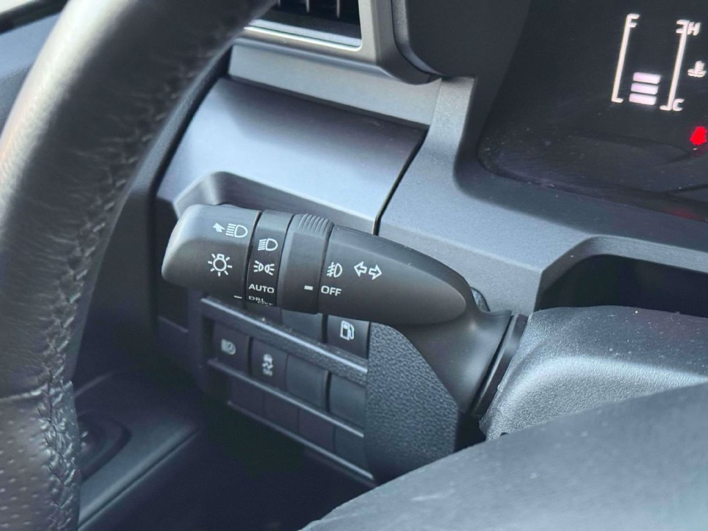 Used 2025 Toyota 4Runner SR5 AWD/4WD image 22