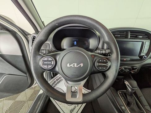 Used 2023 Kia Soul LX w/ Option Group 015 image 18