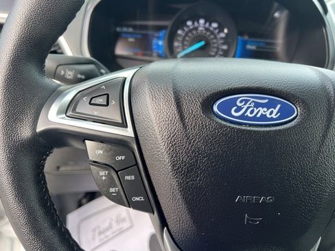Used 2023 Ford Edge SEL image 27