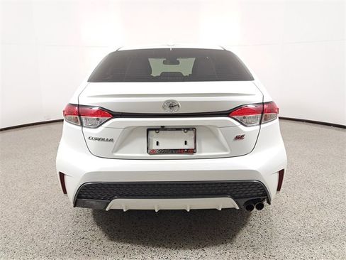 Used 2021 Toyota Corolla SE image 6