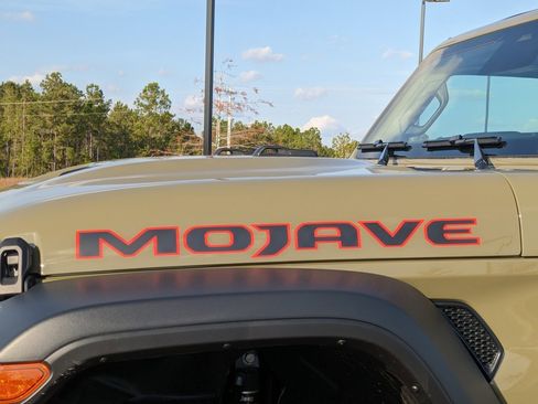 New 2026 Jeep Gladiator Mojave image 24