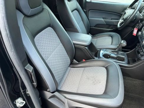 Used 2018 Chevrolet Colorado Z71 AWD/4WD image 15