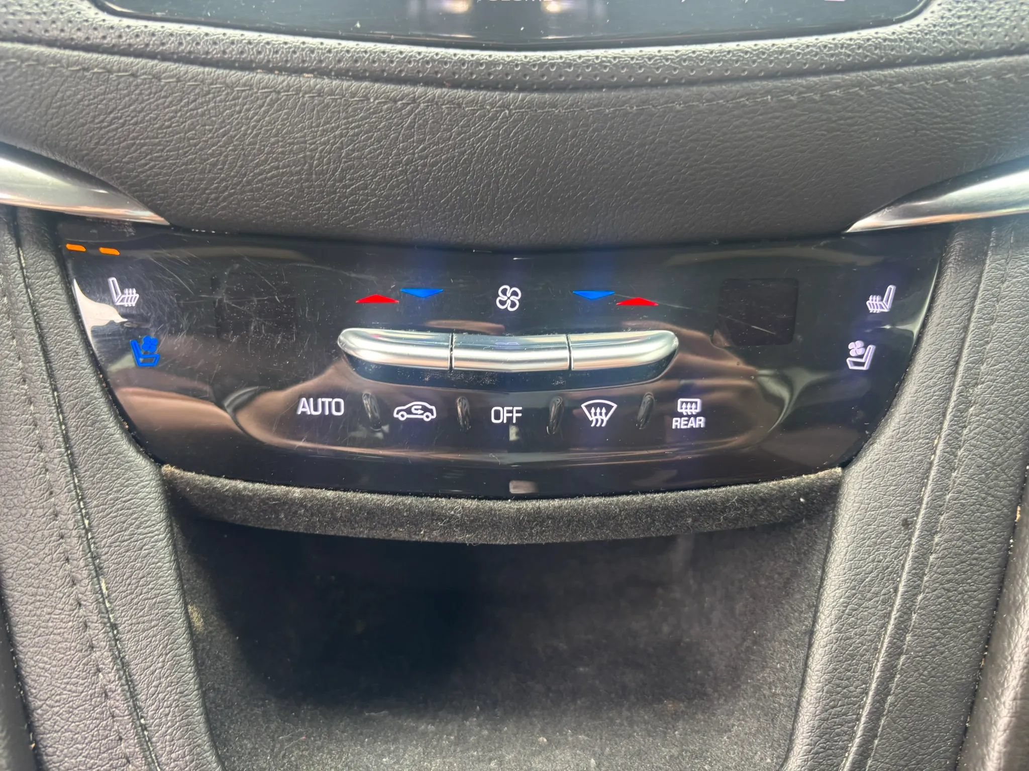 Used 2019 Cadillac XT5 Luxury AWD/4WD image 26