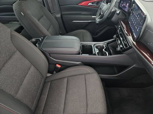 Used 2024 Chevrolet Traverse Z71 AWD/4WD image 15