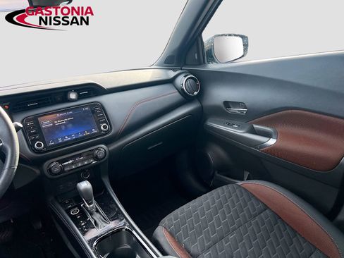 Used 2022 Nissan Kicks SR w/ Interior Electronics Package image 29