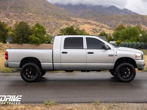 Used 2009 Dodge Ram 2500 Truck SLT w/ Popular Equipment Group image 9