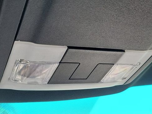 Used 2019 Ford Explorer XLT FWD image 17