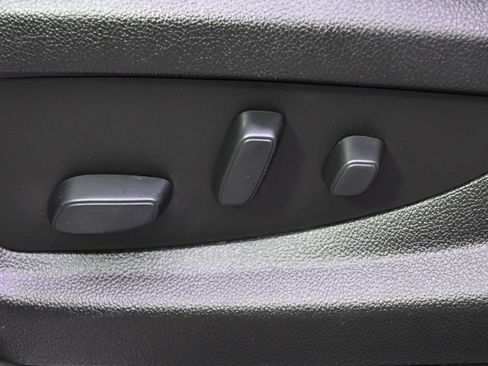 Used 2020 GMC Yukon SLT AWD/4WD image 14