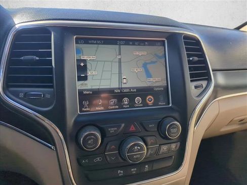 Used 2014 Jeep Grand Cherokee Limited w/ Luxury Group II image 9