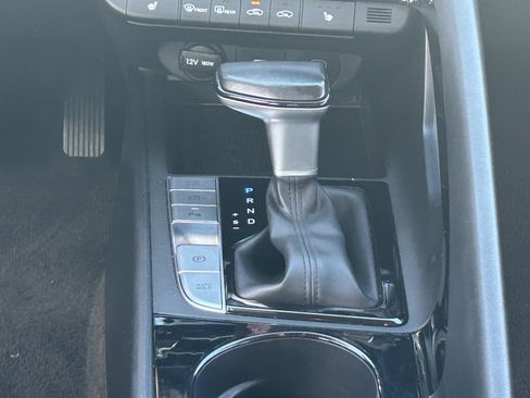 Used 2024 Hyundai Elantra Limited FWD image 20