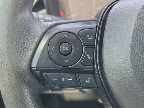 Used 2021 Toyota Corolla LE FWD image 19