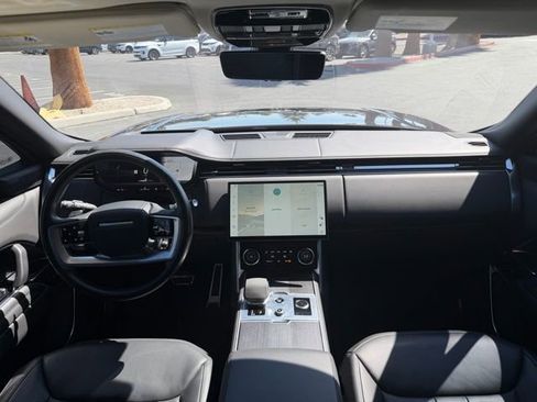 Used 2023 Land Rover Range Rover Long Wheelbase First Edition image 11