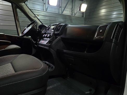 Used 2021 RAM ProMaster 2500 image 14