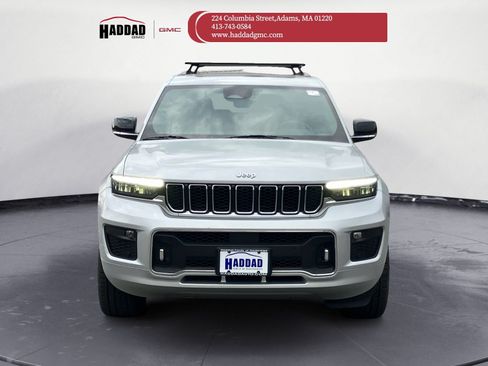 Used 2021 Jeep Grand Cherokee L Overland w/ Luxury Tech Group IV AWD/4WD image 2