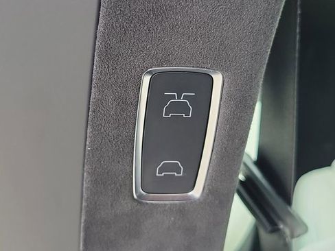 Used 2022 Tesla Model X AWD/4WD image 14